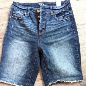 2 pack Time & Tru Denim shorts!